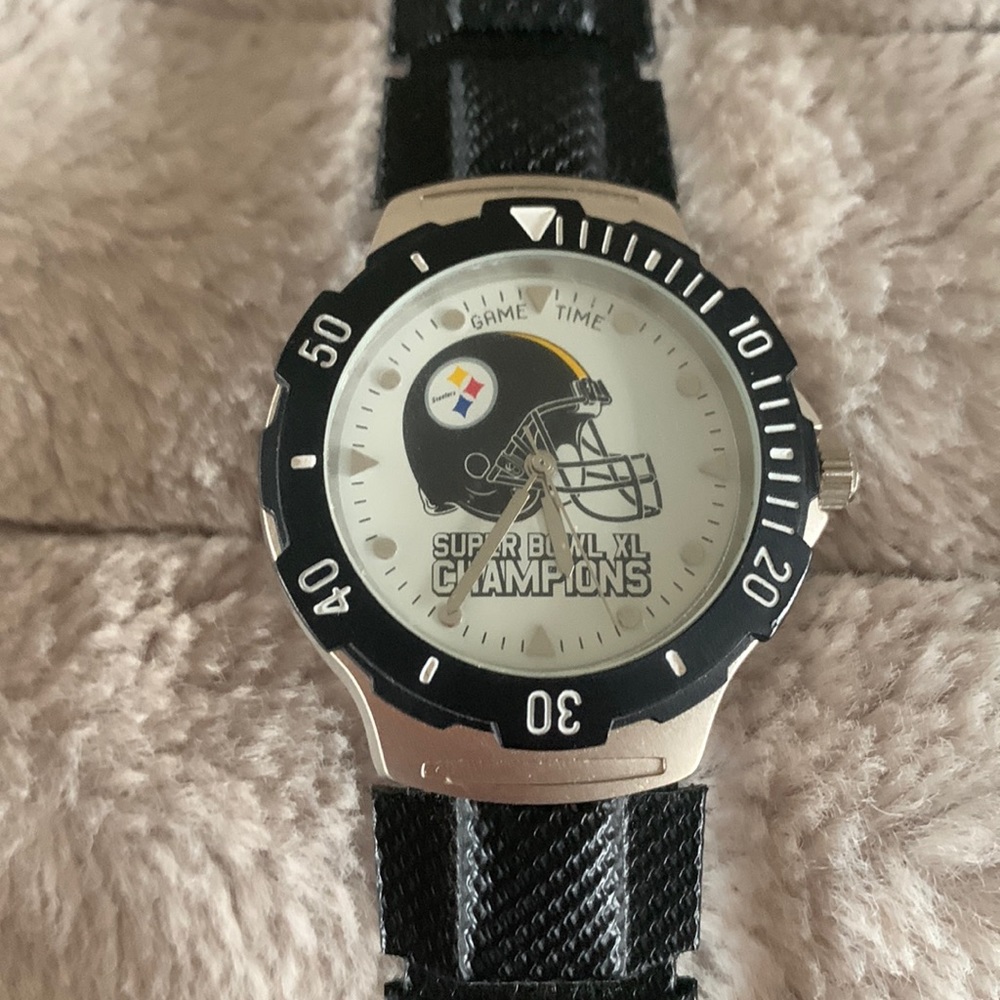 Pittsburgh Steelers Watch